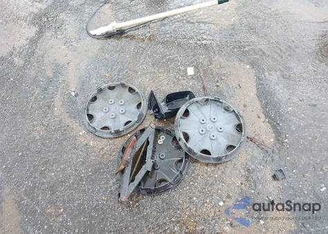 2005 Toyota Corolla Ce/Le/S from USA, damaged, VIN 1NXBR32E55Z483246